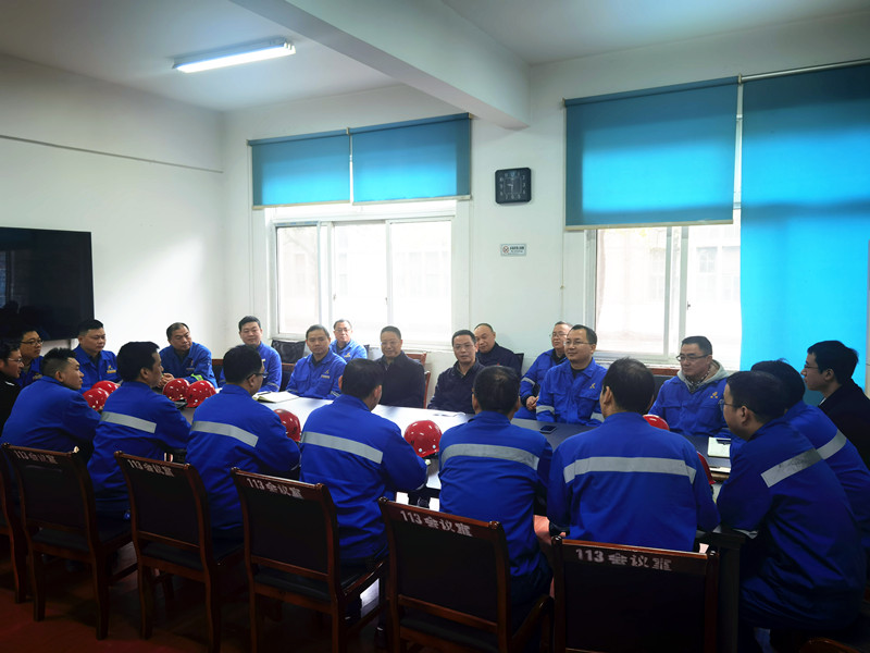 陽(yáng)向宏拜年1  曹全攝_副本.jpg